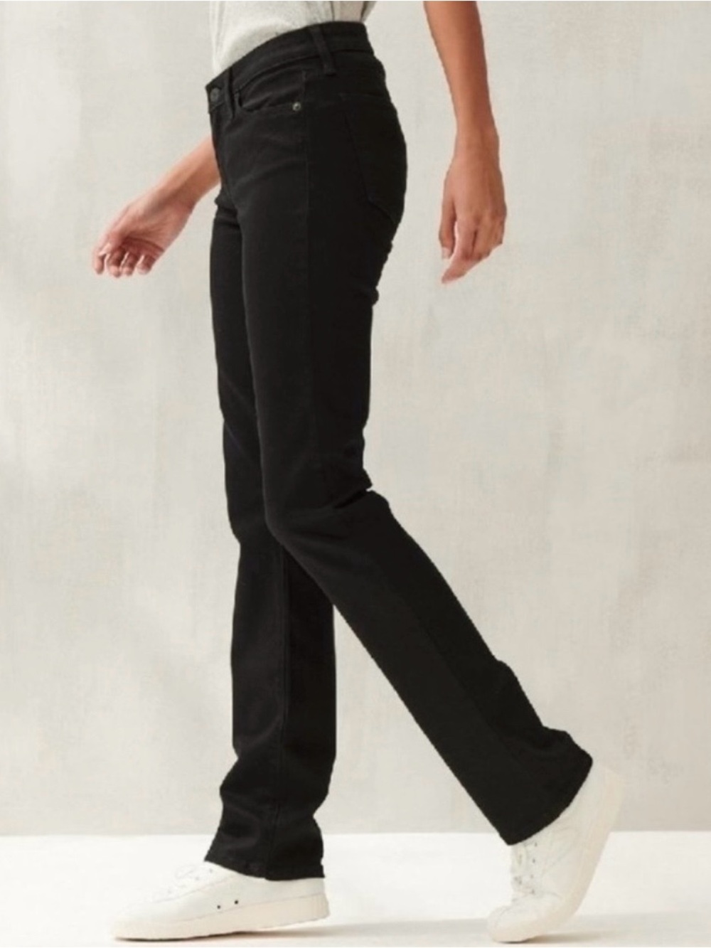 Lucky Brand Sweet Straight Jeans // Black // 6/28 - Picture 2 of 7